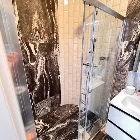 Ab - Breg アパート リュブリャナ