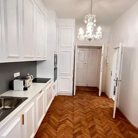 Ab - Breg * リュブリャナ