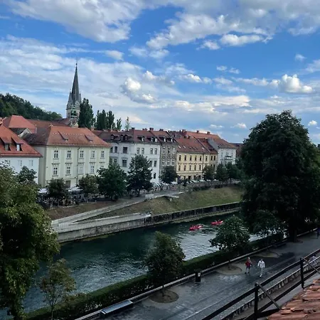 アパート Ab - Breg リュブリャナ